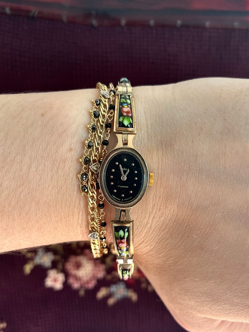 Vintage Chaika USSR Women’s Mechanical Watch – Floral Enamel Bracelet